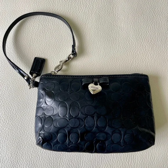 Coach | Bags | Coach Black Patent Leather Wristletwallet  display picture 2